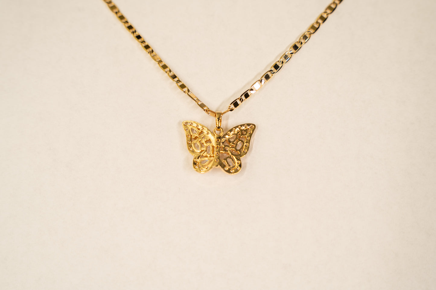 Butterfly Necklace High Quality 18k laminated gold Gucci Chain.