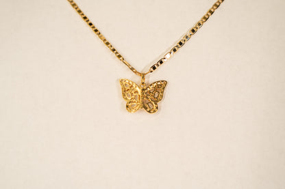 Butterfly Necklace High Quality 18k laminated gold Gucci Chain.